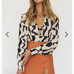 NWT Verge Girl Button Down Shirt size M/L